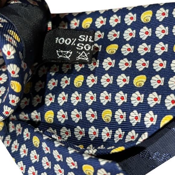 Vintage Salvatore Ferragamo Silk Tie Scallop Nautilus Shell All Over Print Blue - Picture 5 of 6